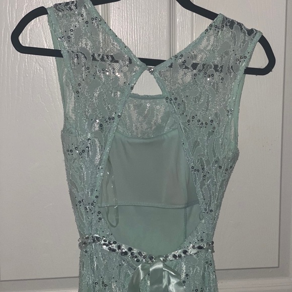Beautiful Mint Prom Dress - Picture 2 of 6